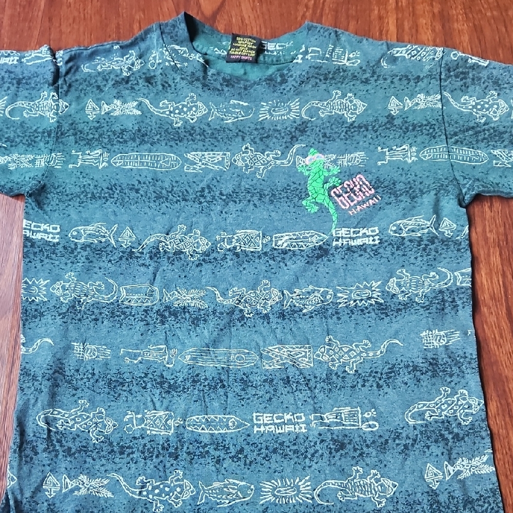 80s 90s Gecko Hawaii All Over Print T-Shirt Teal Green Surf Skate MED, Single S - Picture 1 of 7